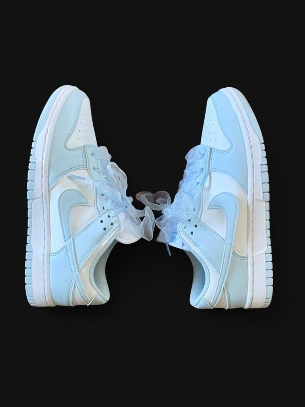 Nike Women's Light Blue and White Sneakers